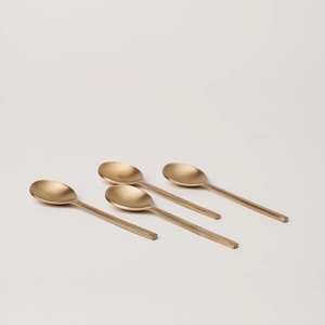 Ksn ชุดช้อนขนมทำจากเหล็กสีทอง4อันของพรีเมี่ยมคอลเลคชั่นบราสแวร์ที่สมบูรณ์แบบจากอินเดียเพื่อยกระดับประสบการณ์การทำอาหารของคุณ - Product Image 2
