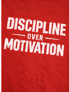 T-shirt de sport personnalisé pour la salle de sport, motif « Discipline au-dessus de la motivation », unisexe, en coton, pour l'entraînement, vente en gros OEM - Product Image 3