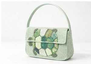 Bolso de Hombro de Lujo Hecho a Mano con Cuentas Verdes Claras y Bordado de Tortuga para Mujer, Ideal para Fiestas - Product Image 3