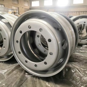 Les jantes européennes en acier argenté les plus couramment utilisées 22.5 pouces pour les pneus 11R22.5 12R22.5 et 315/80R22.5 - Product Image 2