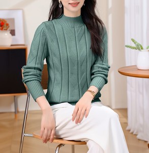 เสื้อสเวตเตอร์ไหมพรมคอเต่าสีเขียวสำหรับผู้หญิง แขนยาว สีพื้น สไตล์ลำลอง ผ้าวูล/แคชเมียร์ เสื้อกันหนาว แต่งกระดุมลายดอกไม้ - Product Image 2