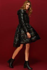 Veste matelassée chaude d'hiver pour femmes, veste rembourrée zippée légère et chaude pour femmes, veste matelassée personnalisée en gros - Product Image 4