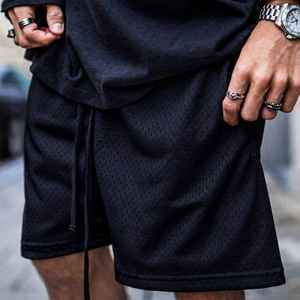 Shorts en maille noire pour hommes, haute qualité, personnalisables, double couche, 100% polyester, pour le basketball, shorts en maille d'été, fabrication - Product Image 1