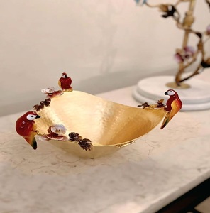 Cuenco de Latón Artesanal con Diseño de Pájaro y Flores para Decoración de Mesa, Ideal para Diwali, Ceremonias Religiosas, Festividades y como Regalo - Product Image 1