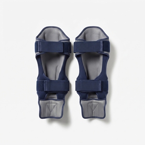 Protège-tibias de football haute performance, légers, durables, imprimés sur mesure pour l'entraînement sportif et les arts martiaux - Product Image 2