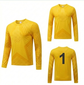 Maillot de gardien de but personnalisé avec logo, rembourré, rose vif, manches longues, maillot de football professionnel avec rembourrage de poitrine, kit d'équipe - Product Image 1