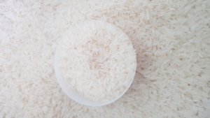 Best Selling White Rice 5% Broken 5kg Premium Quality <b>Grain</b> Competitive Price Wholesale Export - Product Image 1