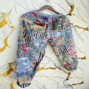 Pantalon Harem Patchwork Floral Vibrant en Coton, Coupe Ample Bohème, Idéal pour le Yoga et la Détente - Product Image 3
