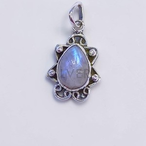 จี้เงินรูปพระจันทร์สีรุ้ง และจี้เงินแท้ 925 ขนาดเล็ก ทำด้วยมือ - Product Image 3
