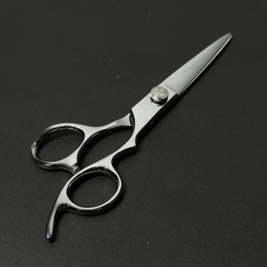 Ciseaux de coiffure professionnels en acier inoxydable à haute teneur en carbone avec manche ergonomique pour droitiers - Product Image 1