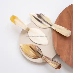 Servidor de pastel de cuerno de búfalo Rectangular de alta calidad con mango de cuerno soportes de servidor de repostería para herramientas de pastel de India espátula - Product Image 1