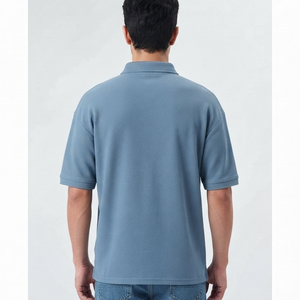 เสื้อโปโลผู้ชายแขนสั้นคุณภาพสูง OEM ขายดี หรูหรา สีน้ำเงินล้วน สไตล์สตรีทแวร์ลำลอง - Product Image 3