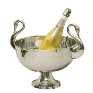 Bol à punch et bac à glace pour vin en métal argenté poli avec poignée en forme de cygne, sur piédestal, refroidisseur de boissons pour bar à domicile et table - Product Image 1