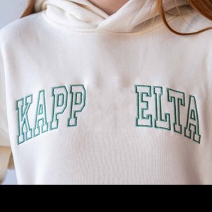 อัลฟ่า |   เสื้อฮู้ดดี้ปักลายกรีกสำหรับผู้หญิง สีชมพู ทรงโอเวอร์ไซส์  โลโก้ด้านหน้า ผ้าฟลีซ ใส่ได้ทั้งชายและหญิง เหมาะสำหรับฤดูใบไม้ร่วง - Product Image 5