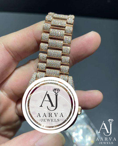 Reloj Mecánico Moissanite con Caja de Acero Inoxidable, Esfera de Cristal de Zafiro de 28 mm, Totalmente Adornado con Cristales, Correa de 20 mm, Estilo Vintage Unisex - Product Image 2