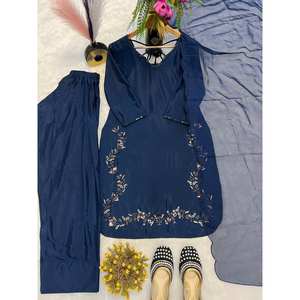 Ensemble de costume de soirée pour femmes, haut avec bas et dupatta pour des occasions élégantes - Product Image 1