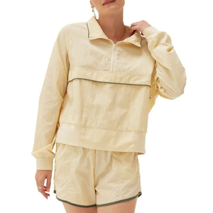 Ensemble coupe-vent léger et tendance pour femme – Survêtement décontracté en nylon, veste et short amples, couleur unie, respirant, style sportif - Product Image 6