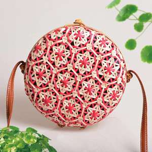 Bolso cruzado redondo de bambú para mujer, bolsa de bambú moderna, hecha a mano, circular, de color, con correa larga, hecho en Vietnam - Product Image 4