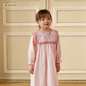 Vêtements islamiques pour enfants en mousseline longue à fleurs brodées à la main blanche ODM Dubaï style Dubaï pour bébé fille - DR4479 - Product Image 4