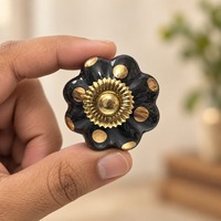 Kenop Kabinet Keramik Bunga Hitam SHUBHAM, Gagang Laci Dekoratif, Gagang Pintu Vintage untuk Lemari Dapur