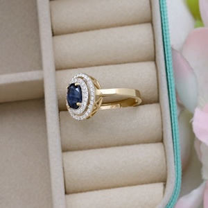Bague de fiançailles ovale en or jaune 14 carats avec saphir bleu et double halo de diamants, cadeau de luxe, bijoux fins, pierre précieuse authentique, vente en gros - Product Image 6