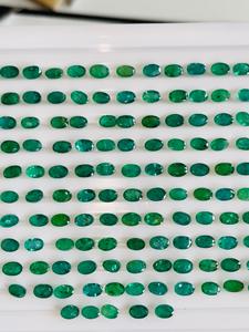 Esmeralda natural ovalada de 6x4 mm, 78.89 quilates, color verde intenso premium, piedras preciosas calibradas de alta calidad, lote de gemas a juego. - Product Image 5