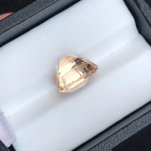 Topacio Imperial Natural, Corte Cojín, Amarillo Intenso, Origen Katlang, Piedra Preciosa Suelta, Alta Calidad, Venta al Por Mayor - Product Image 3