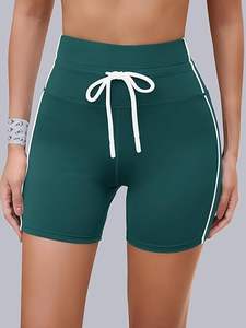 Ensemble deux pièces décontracté et respirant pour femme : pull tricoté d'été et short taille haute élastique avec cordon de serrage, coupe ajustée au genou - Product Image 5