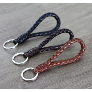 Llavero de Cuero Genuino Ligero con Anillas Metálicas, Cordón para Llaves de Coche y Soporte para Llaves con Correas para Coche, Anillos para Llaves Duraderos de Alta Calidad - Product Image 1