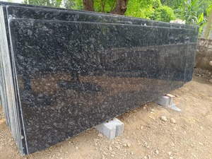 Dalles de granit Kotda polies de qualité supérieure pour plans de travail de cuisine, comptoirs, revêtements de sol, escaliers, panneaux muraux - En vente - Product Image 5