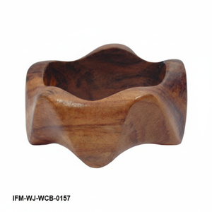 Brazalete de madera natural hecho a mano, con diseño ondulado y curvo, estilo orgánico, para mujer, regalo para ella. - Product Image 4