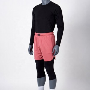 Shorts de sport rose pour homme, longueur genou, avec haut à manches longues noir et leggings de compression pour l'entraînement et la gym - Product Image 5