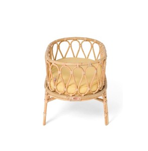 Cuna de bebé artesanal de ratán natural con marco de mimbre tejido a mano y diseño festoneado decorativo para guardería y recién nacidos - Product Image 2