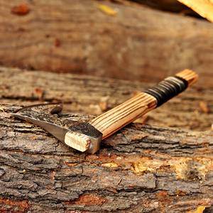 Hacha Tomahawk de Acero al Carbono Forjado a Mano de Grado Industrial, Estilo Vikingo, Hacha Barbuda con Funda de Cuero, Mango de Madera Personalizado OEM - Product Image 5