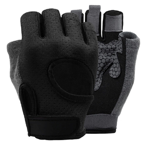 Gants de musculation Ultra Grip CrossFit pour conditions transpirantes Surface caoutchoutée pour une prise sûre sur les barres et haltères Toutes tailles - Product Image 1