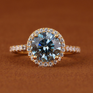 Bague de fiançailles halo en diamant bleu rond de 2 carats, cultivé en laboratoire, avec bande pavée en or 14 carats, certifiée IGI, bijoux de mariée - Product Image 3