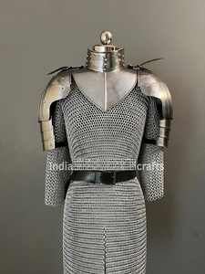 Vestido de armadura de malla de acero plateado con hombreras y cinturón, disfraz de moda con relieve de imitación antigua - Product Image 4