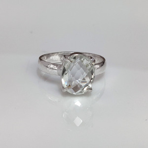 Faceted White Topaz Gemstone <b>Ring</b> 925 Silver Crystal <b>Ring</b> <b>Dainty</b> Minimalist <b>Ring</b> For Her - Product Image 2