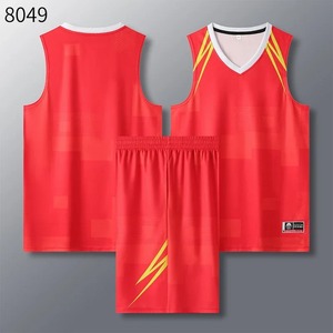 เสื้อบาสเก็ตบอลผู้หญิงแบบปรับแต่งได้ 100% โพลีเอสเตอร์ ระบายอากาศได้ดี เหมาะสำหรับการฝึกซ้อมและเป็นชุดทีมบาสเก็ตบอล - Product Image 4