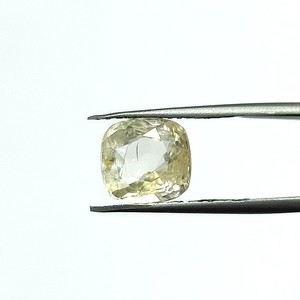 พลอยแซฟไฟร์สีเหลืองทรงคุชชั่นธรรมชาติ 6.07 กะรัต จากศรีลังกา สำหรับทำเครื่องประดับและแหวน YCIH-157 - Product Image 2