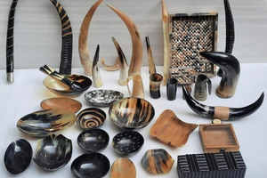 Ensemble de cuillères de service en corne écologiques avec long manche, finition miroir, grande capacité pour les fêtes et la cuisine - Product Image 5