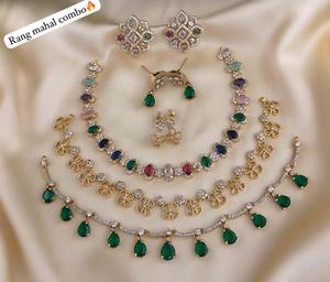 Magnifiques ensembles de colliers finition mate CZ, offre combo idéale pour les occasions festives et le bureau, ensembles de colliers minimalistes. - Product Image 1