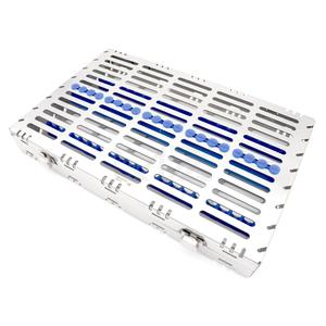Kit de 18 Instrumentos para Cirugía Manual con Caja de Esterilización - Product Image 1