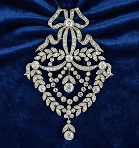 Colgante de Moissanita Estilo Victoriano con Lazo y Hoja, Engaste de Puntas, Joyería de Boda para Mujer, Estilo Antiguo Art Déco Vintage - Product Image 6