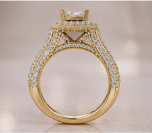 Bague de fiançailles avec halo de diamants cultivés en laboratoire |   Or jaune |   Centre de taille princesse avec double halo et pierres latérales |   Demande en mariage - Product Image 2