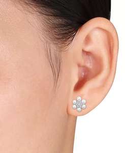 Perle d'eau douce de culture (3-3-1/2mm) et saphir blanc créé en laboratoire (1/3 ct. T. W.) Boucles d'oreilles en argent sterling avec grappe de fleurs - Product Image 2