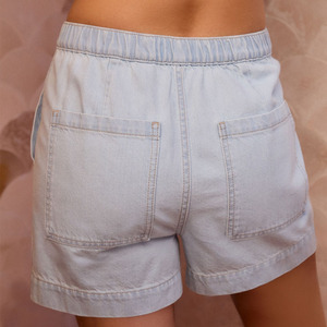 Shorts en jean pour femmes, prix usine, vente en gros, directement de l'usine, prix abordable, quantité OEM, style inspiré des créateurs, effet délavé, tendance été 2026 - Product Image 2
