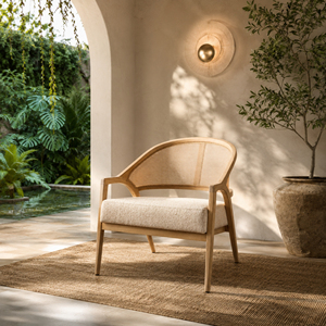 Fauteuil en teck massif fait main avec dossier en rotin naturel, chaise de salle à manger minimaliste pour projets hôteliers, vente en gros Indonésie - Product Image 5