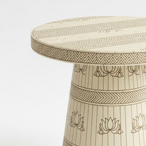 Table d'appoint ronde artisanale en os incrusté – Table d'appoint motif lotus ivoire, tabouret décoratif de luxe pour salon et chambre - Product Image 3