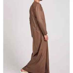 Jubbah al por Mayor con Logotipo Personalizado, Ropa Islámica de Alta Calidad, Nuevo Estilo, Thobe Árabe Saudí para Hombres Musulmanes - Product Image 3